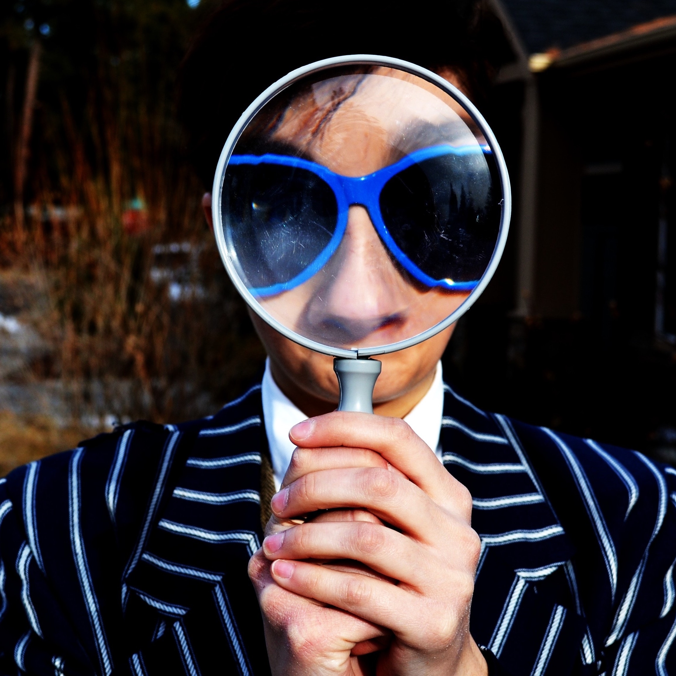Man with magnifying glass
